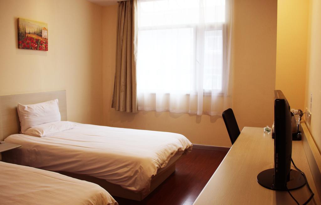 Hanting Express Qingdao South Chongqing Road Room photo