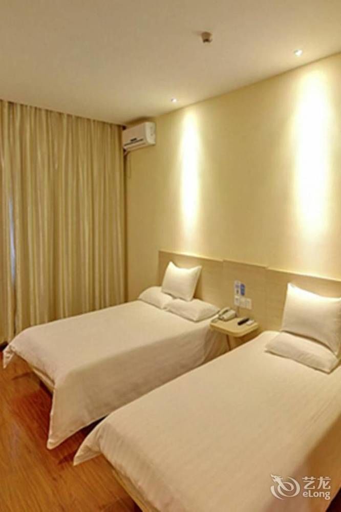 Hanting Express Qingdao South Chongqing Road Exterior photo